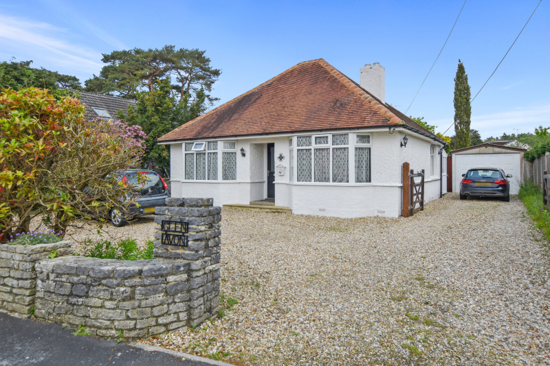 Character 4 Double Bedroom Bungalow Dixon Kelley